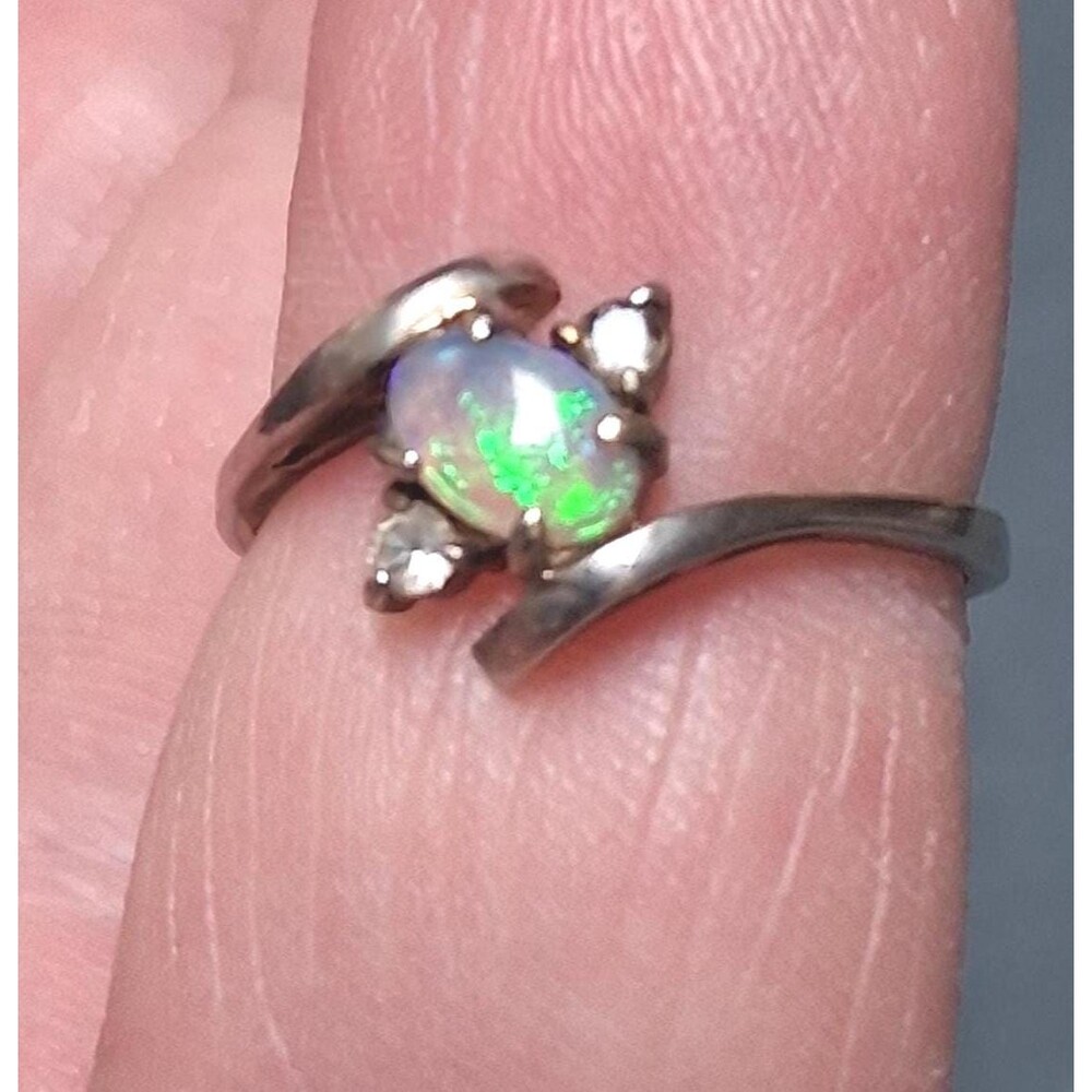 Vintage Opal Glass Ring Size 5